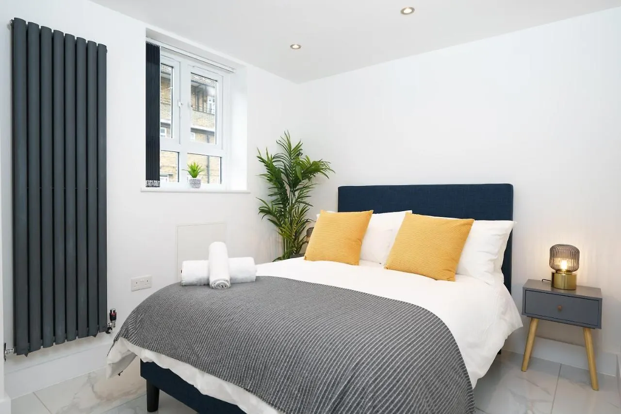 Boutique Flat Near O2 & Excel Apartment London 0*,